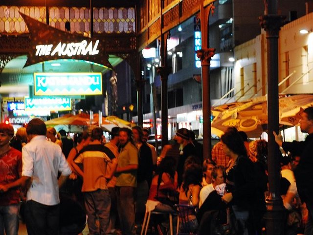 Austral Hotel and Backpackers