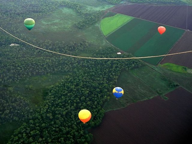 Balloons Over the Rainforest in Cairns