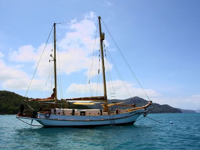 Sailing Whitsundays