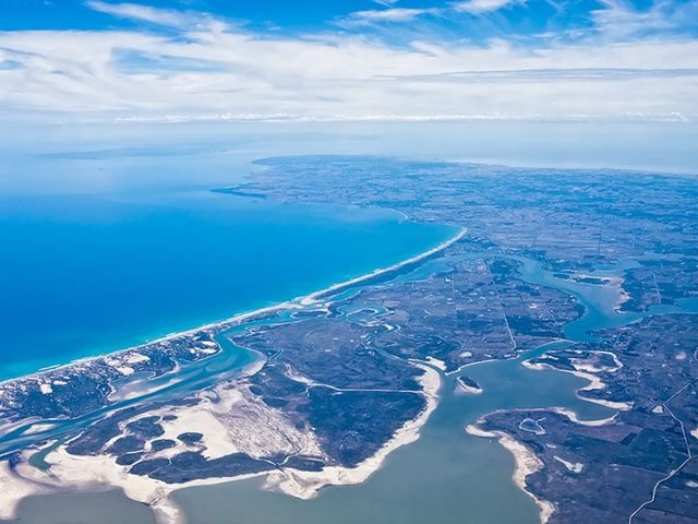 Limestone Coast showing the Coorong and Lake Alexandrina