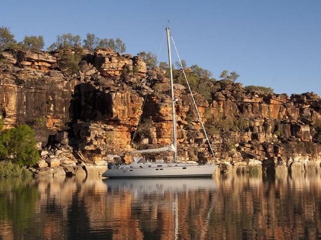 Sailing the Prince Regent River